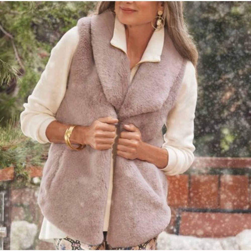 Soft fluffy dreamy faux fur vest - Used, like new